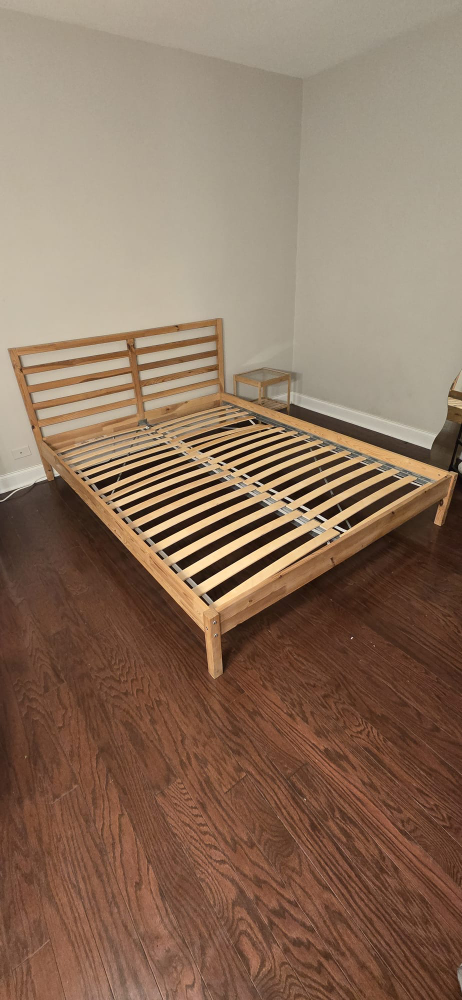 queen size Bed Frame and Nightstand - photo 3