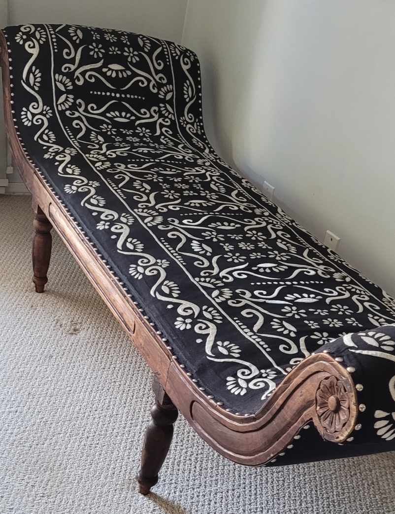 Black and White Floral Upholstered Bench Divan