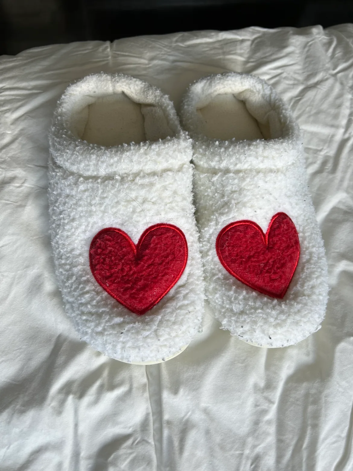 White Fuzzy Slippers with Red Hearts thumbnail
