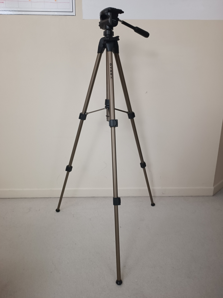 DYNEX Tripod
