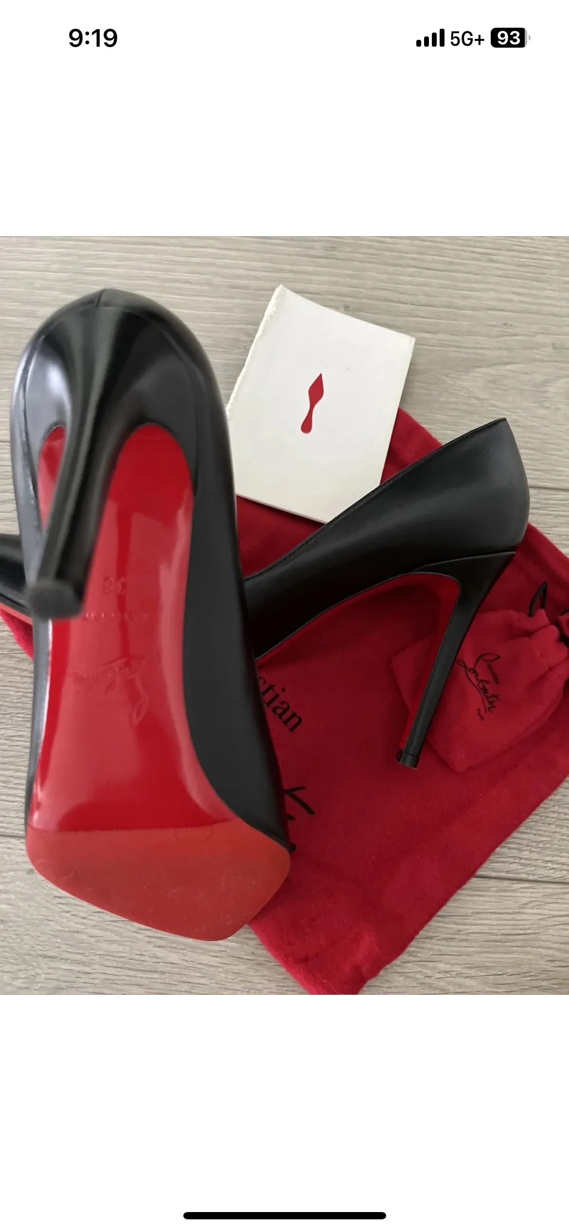 Christian Louboutins Brand New image indicator(2)