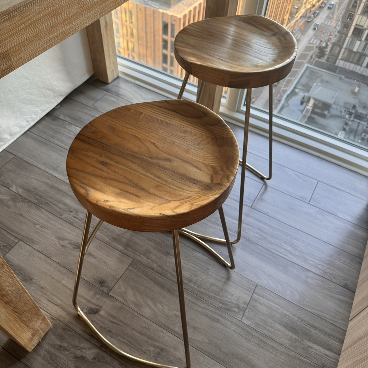 Real Wood Bar Table & 2 Elm Wood + Metal Bar Stools - photo 5