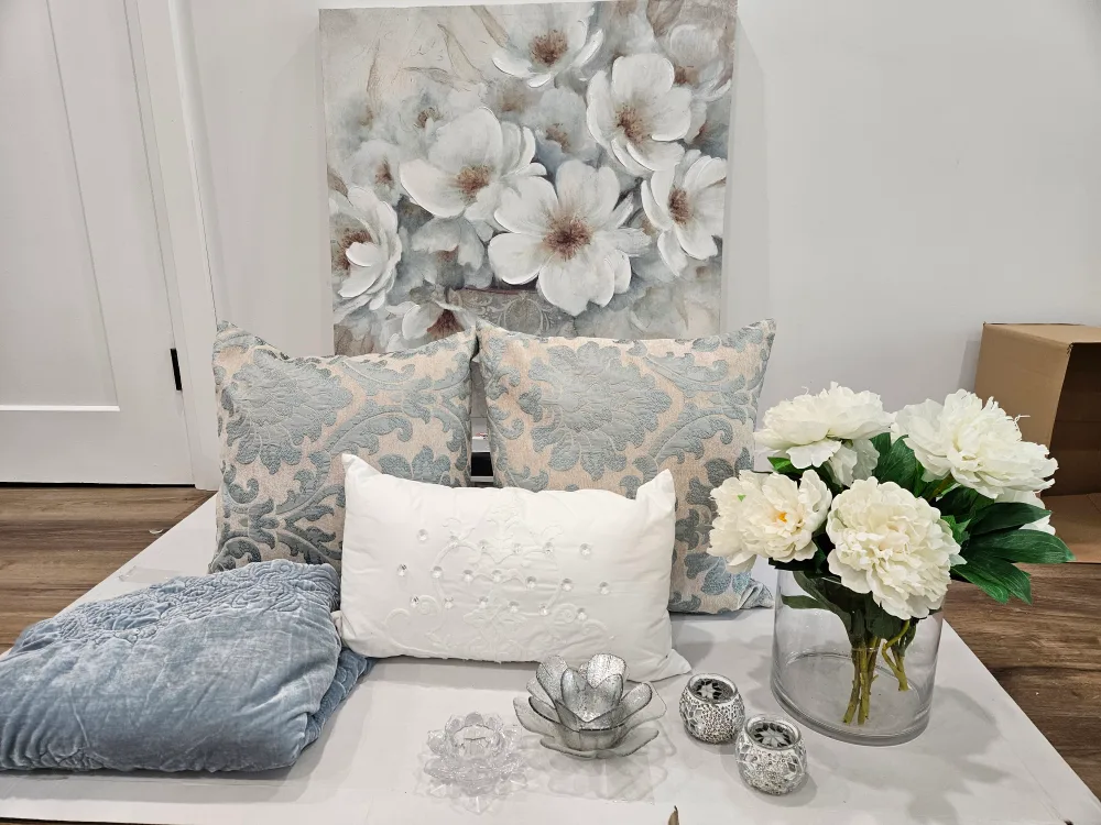 Floral Canvas Wall Art and decor set thumbnail