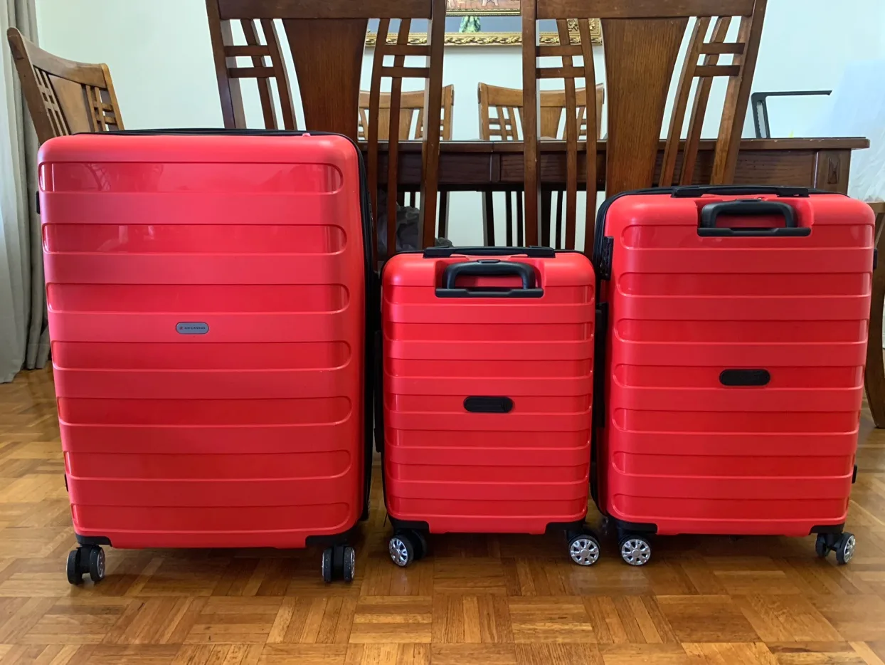 Set of 3 Suitcases 28”, 24”, 20” By Air Canada thumbnail