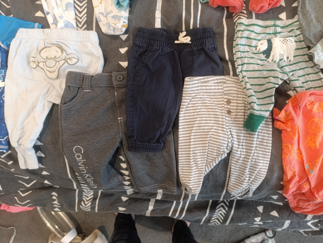 Set of 0-3 mo boy/unisex clothes - photo 3