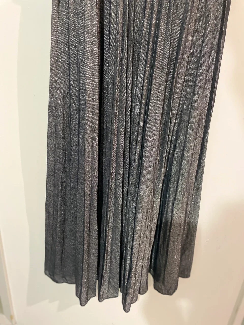 Dark silver vintage gown image indicator(5)