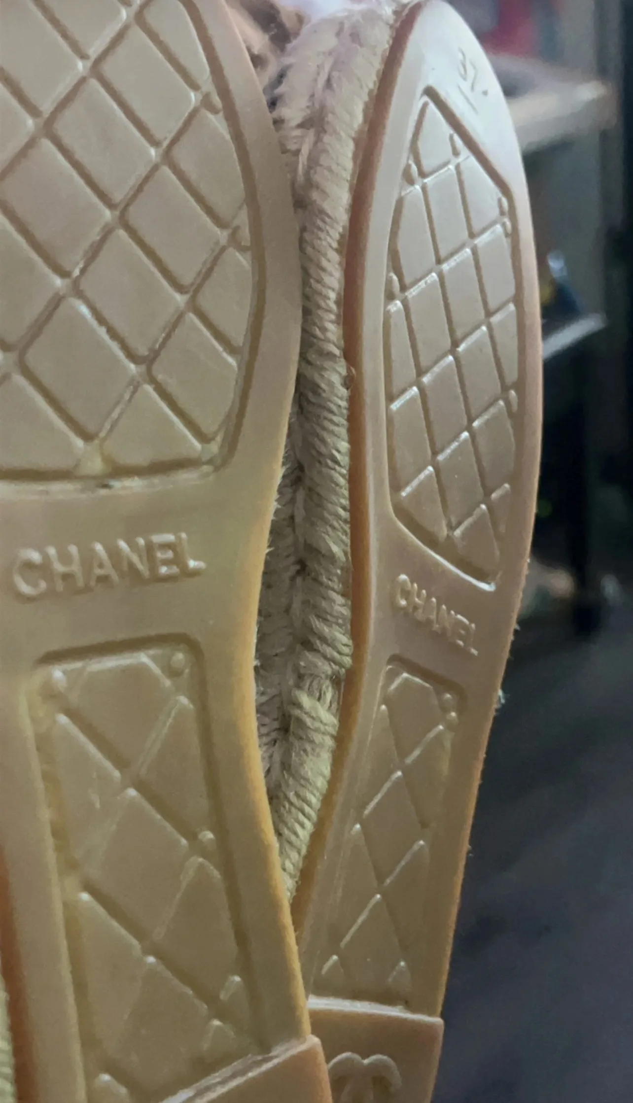 Chanel Espadrilles image indicator(3)