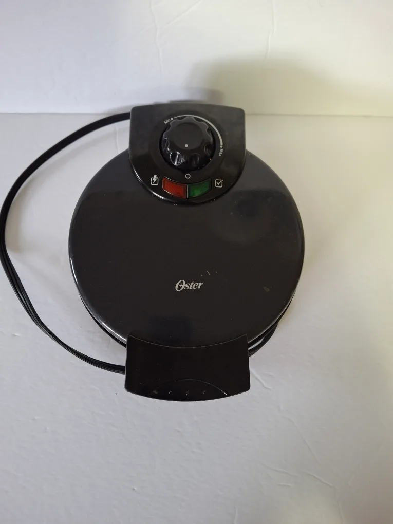 Oster CKSTWF2000 Belgian Waffle Maker image indicator(2)