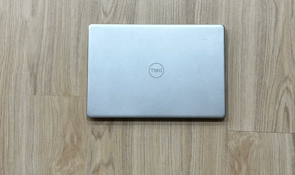 Dell Inspiron 3505 Laptop $120 image indicator(2)