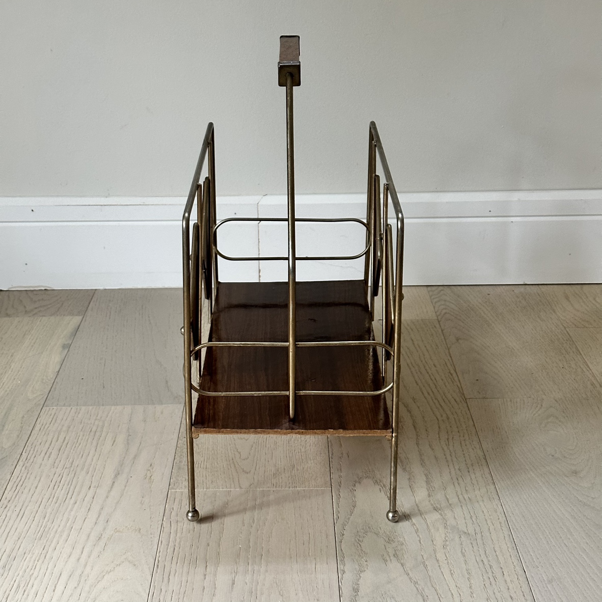 Mid-Century Modern Magazine Rack - photo 5