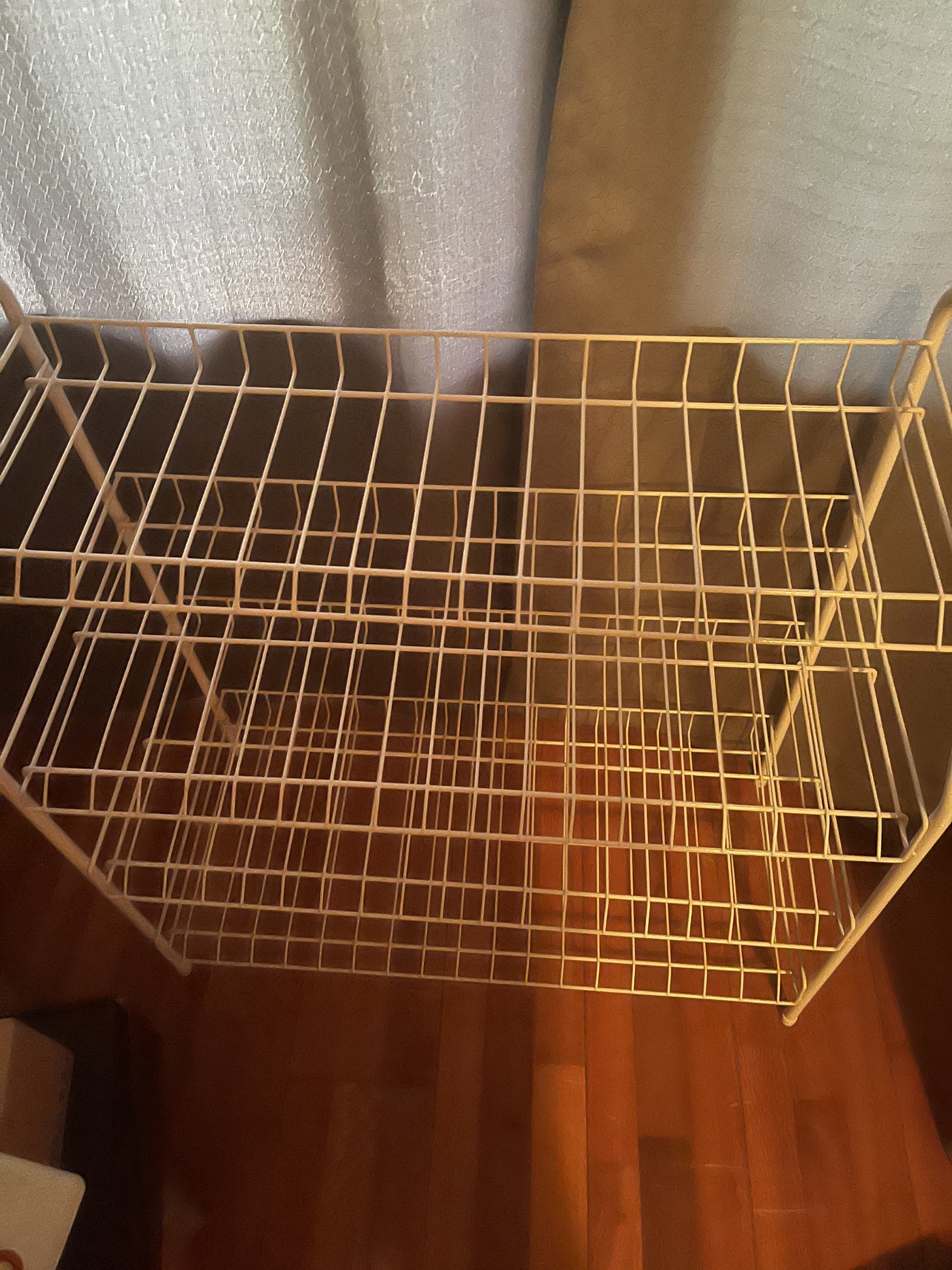 White Metal Shoe Rack - photo 2