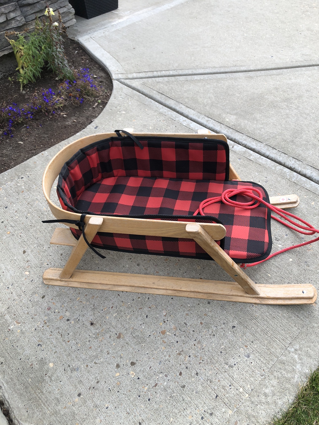 Wooden Sled with Red and Black Plaid Liner - photo 3