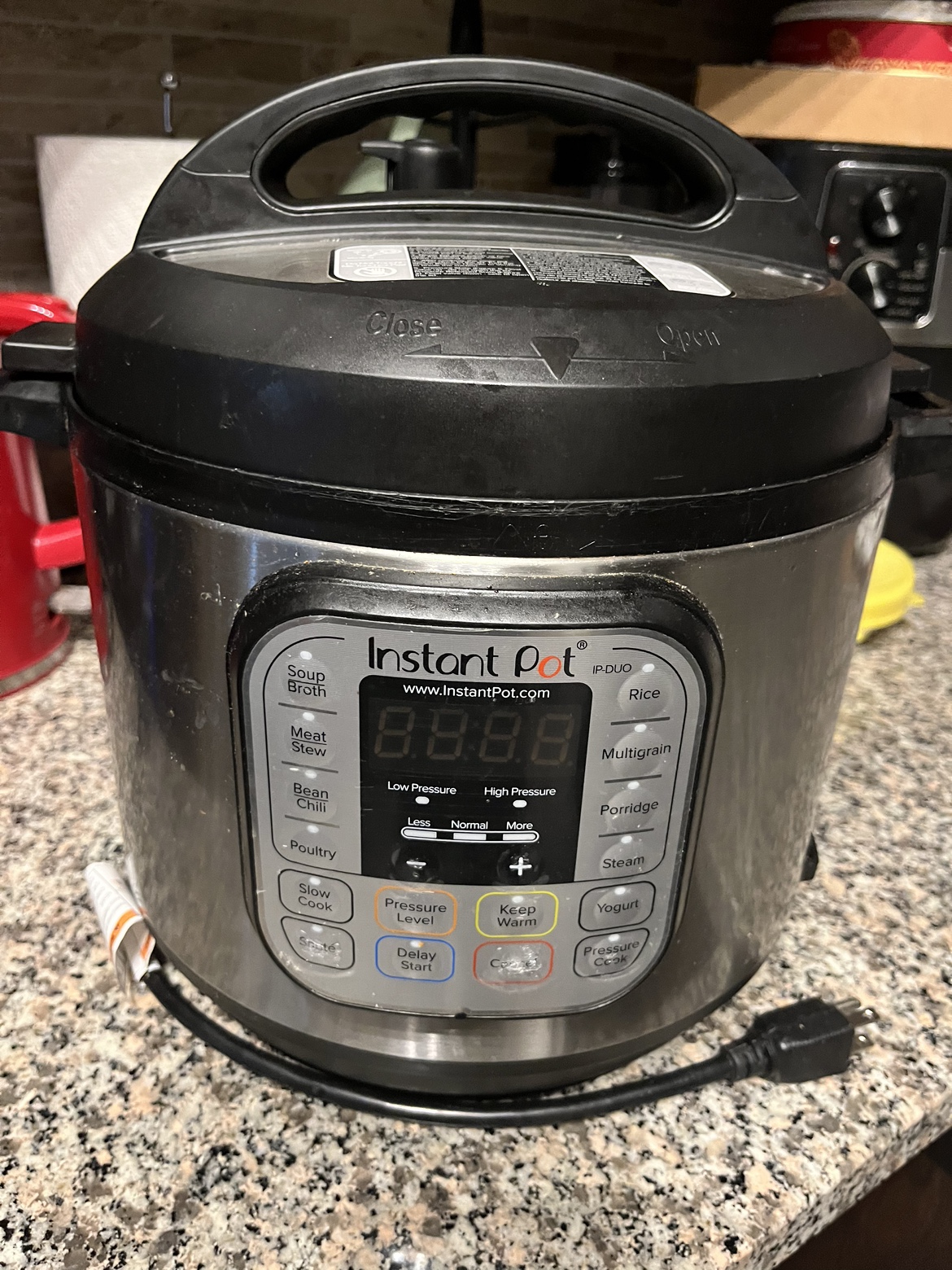 Instant Pot Duo 6 Quart Electric Pressure Cooker