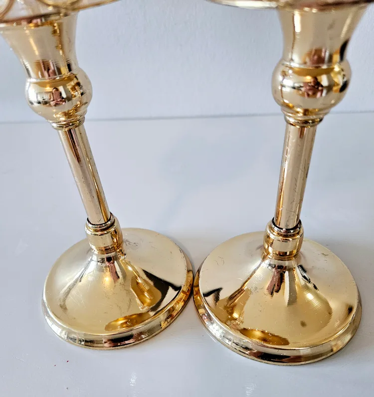 Mini Gold Crystal Candle Holders image indicator(4)