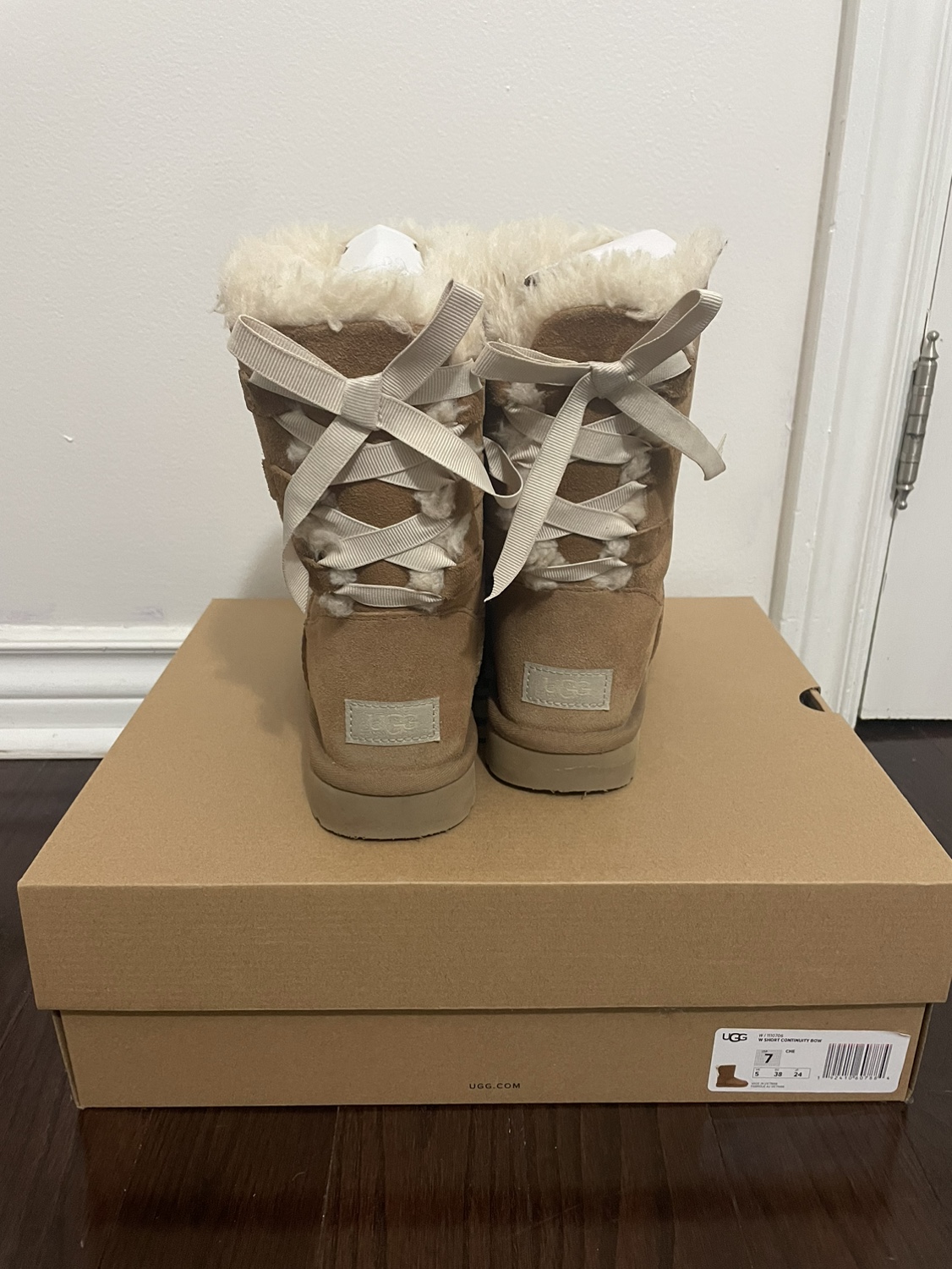 UGG Women's Classic Continuity Bow Boots - photo 2