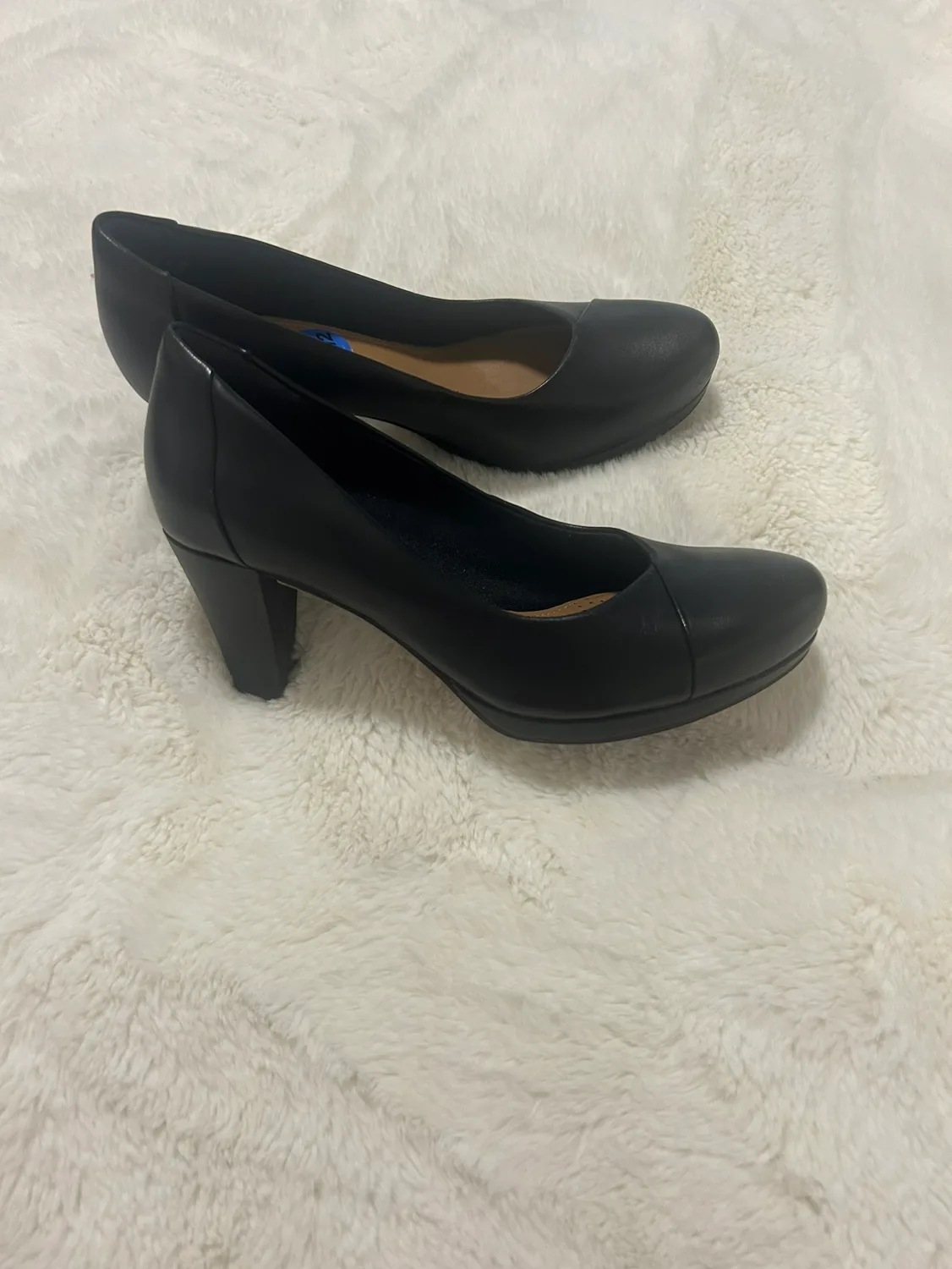 Clarks Women's Black Heels image indicator(3)
