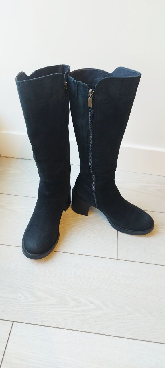 Black Suede Knee-High Boots