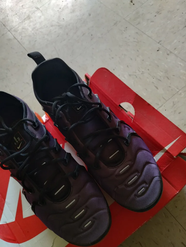 Nike Air VaporMax Plus image indicator(3)