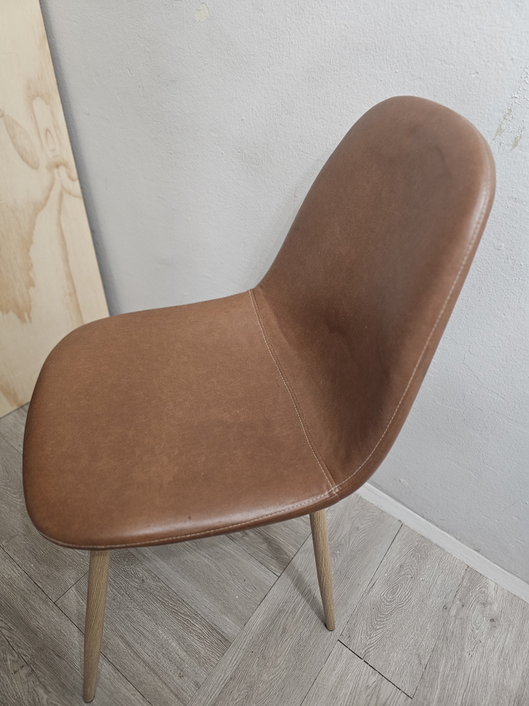 Beautiful Brown Chair - photo 3