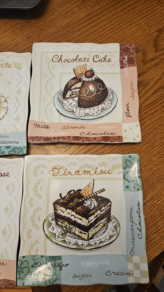 Set of 6 Dessert Plates