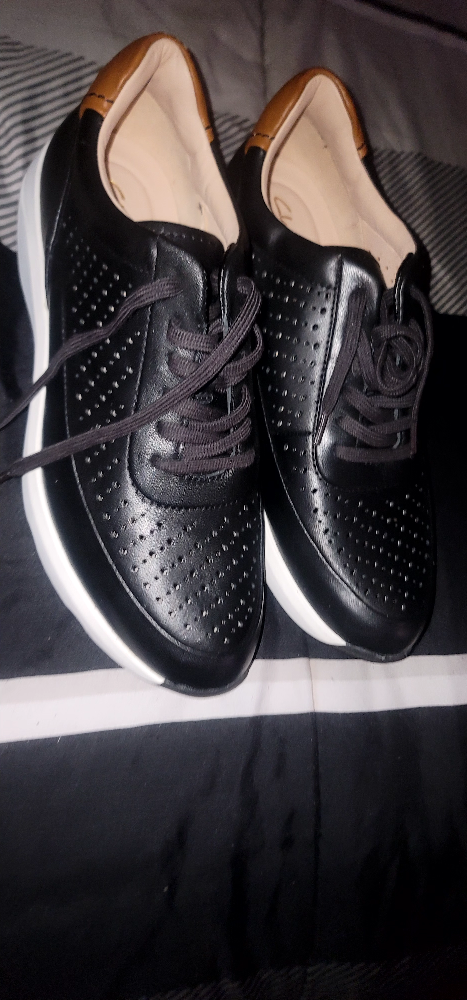 Clarks Women's Black Leather Sneakers