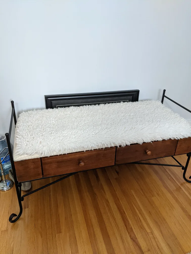 Bench with Two Drawers. pick up in Braeside SW thumbnail