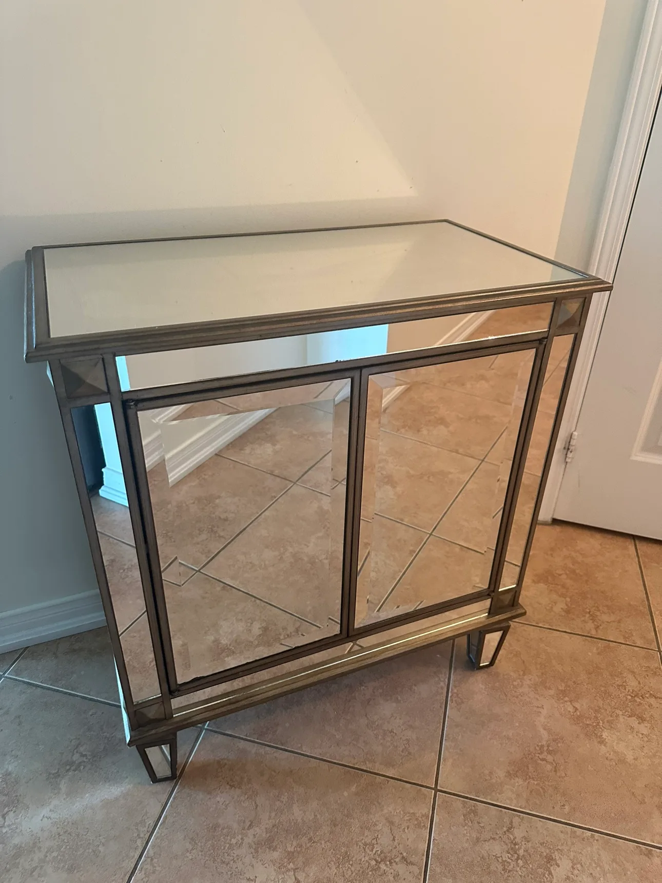 Mirrored Cabinet