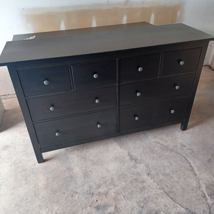 hemnes IKEA dresser, delivery available