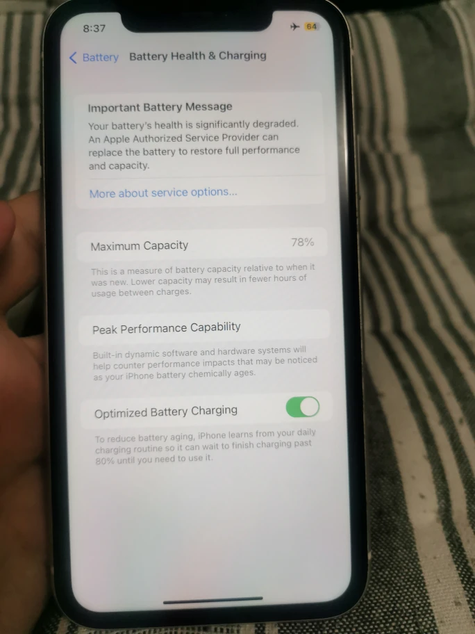 iPhone 11 64GB White - Unlocked - photo 3