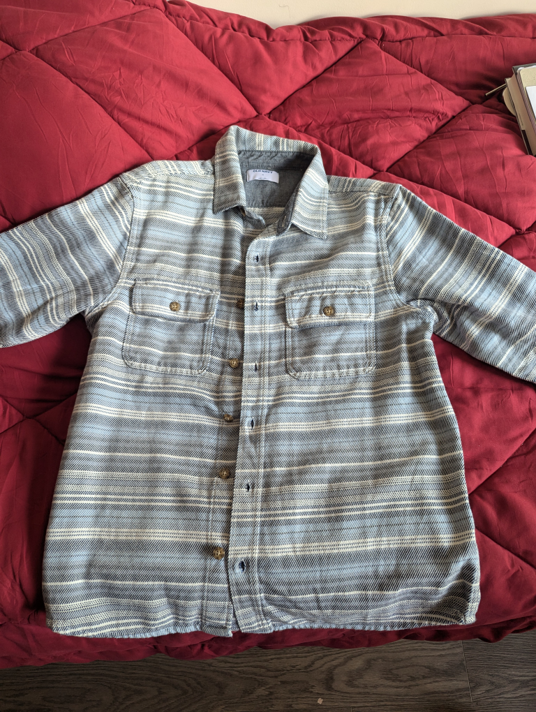 Old Navy Men's Shirt Blue