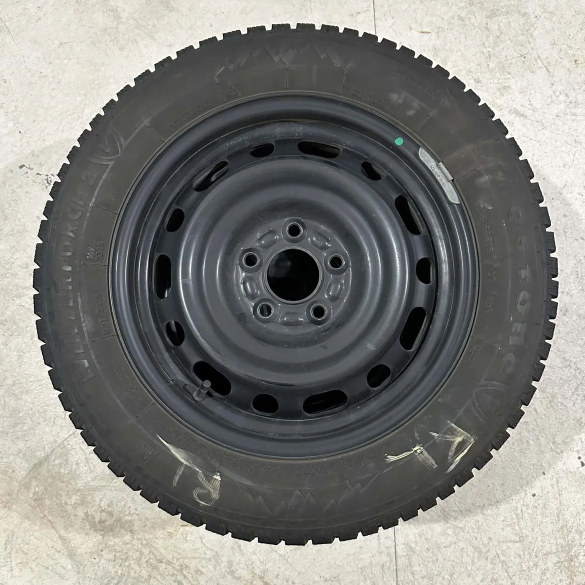 Firestone Winterforce 2 on steel rims - 205/60R16 - Winter tires image indicator(9)