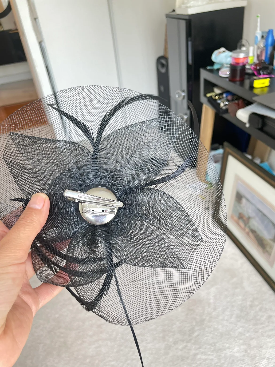 Black Gloves and Hat Accessory image indicator(2)