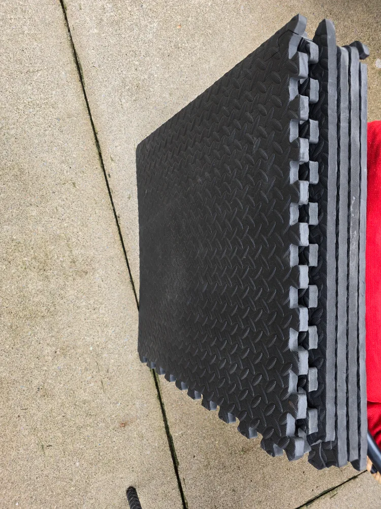 Interlocking Exercise Mats, Set of 6, 3/4" thick image indicator(2)