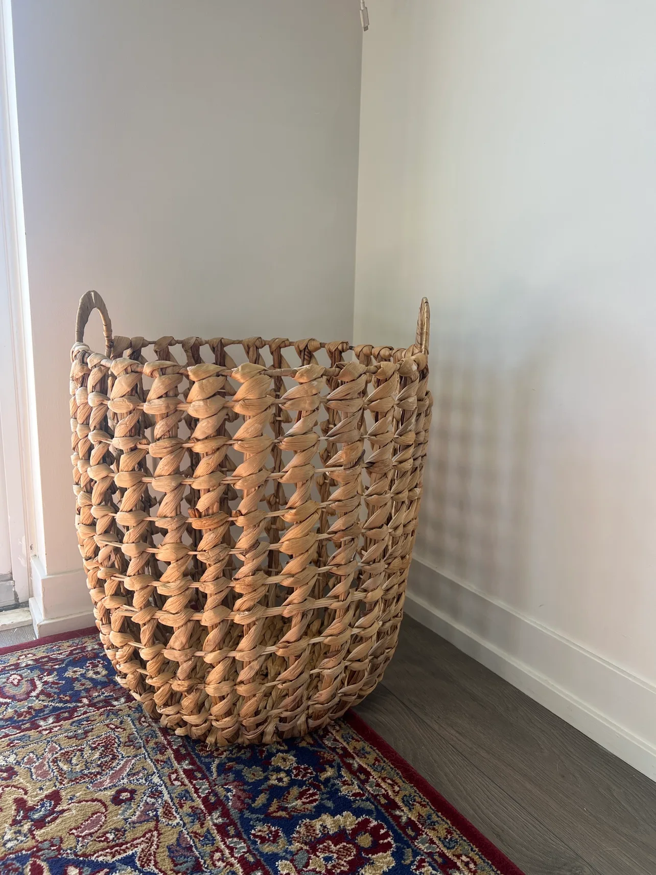 Large Woven Basket image indicator(4)