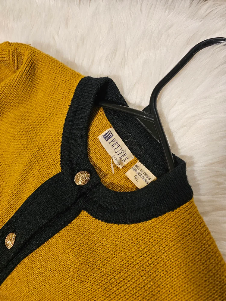 Vintage Boutique Brittlestar Cardigan image indicator(2)