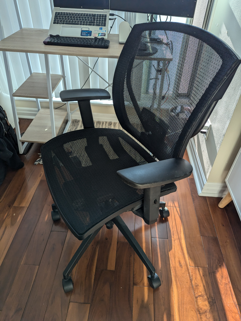 Black Mesh Office Chair - photo 3