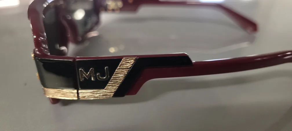 MJ Sunglasses image indicator(2)