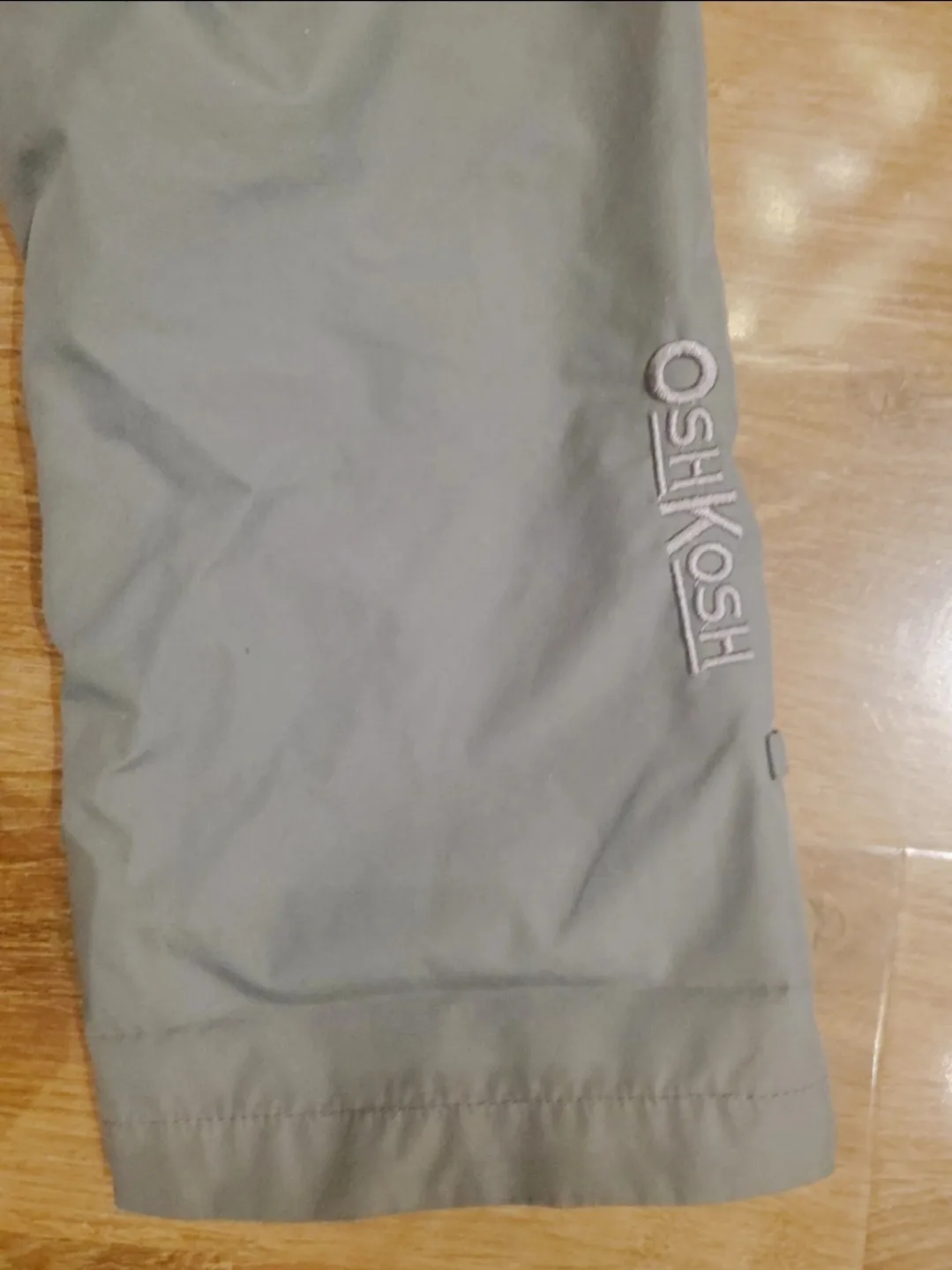 Winter OshKosh  snow pants  Size 6 kids image indicator(4)