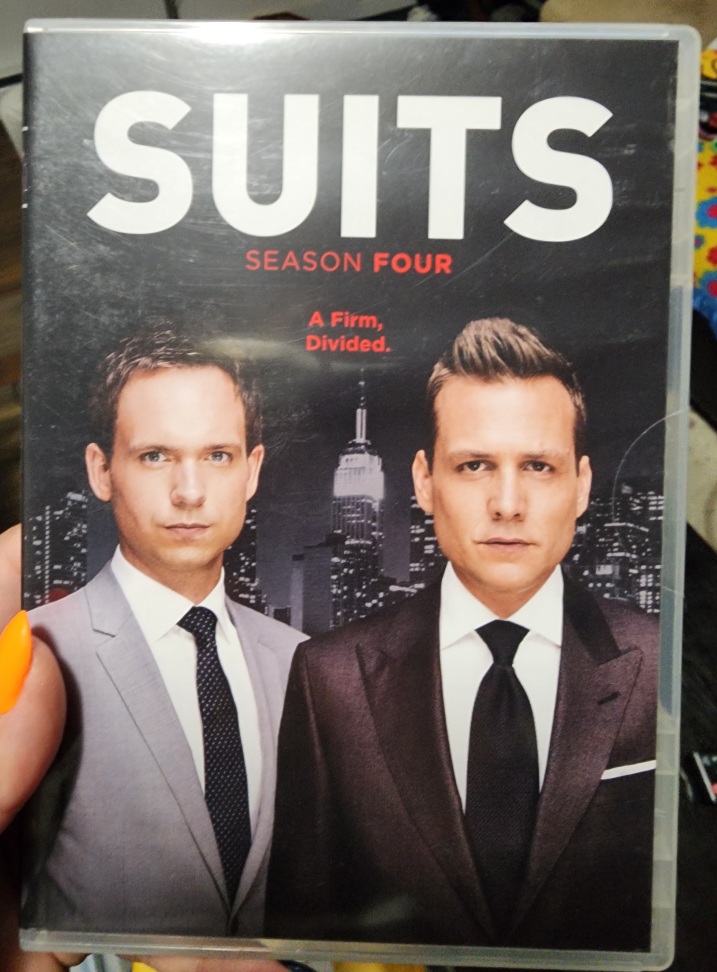 Suits Season 4 DVD