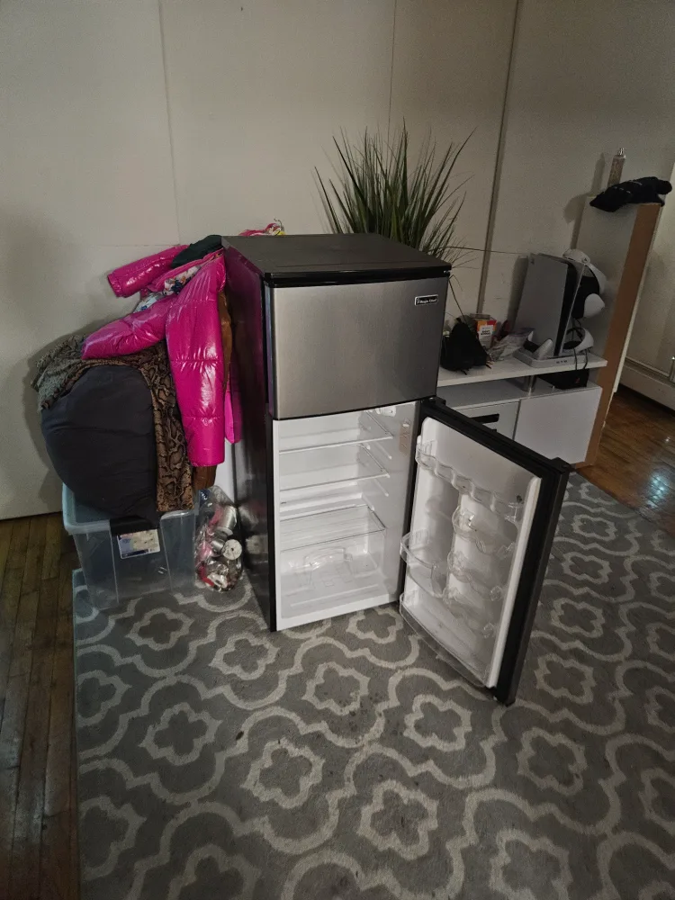 Magic Chef Mini Fridge image indicator(2)