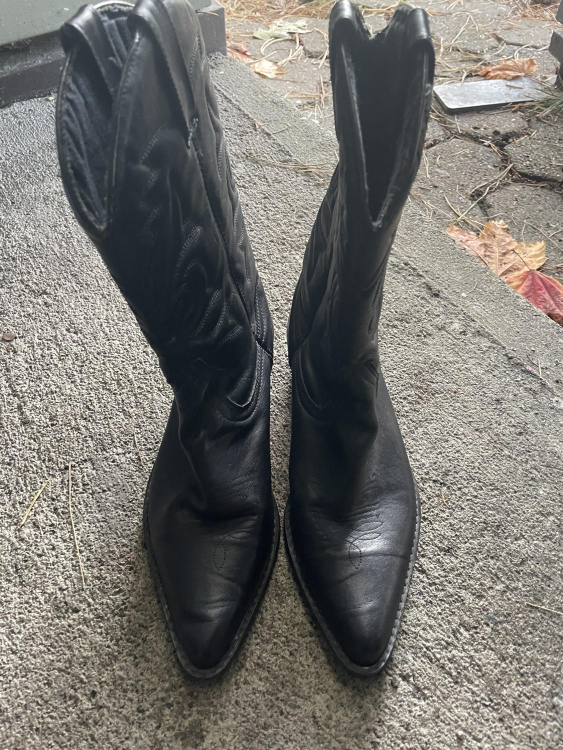 Vintage early 90’s hand made in Spain western boots size 9/9.5