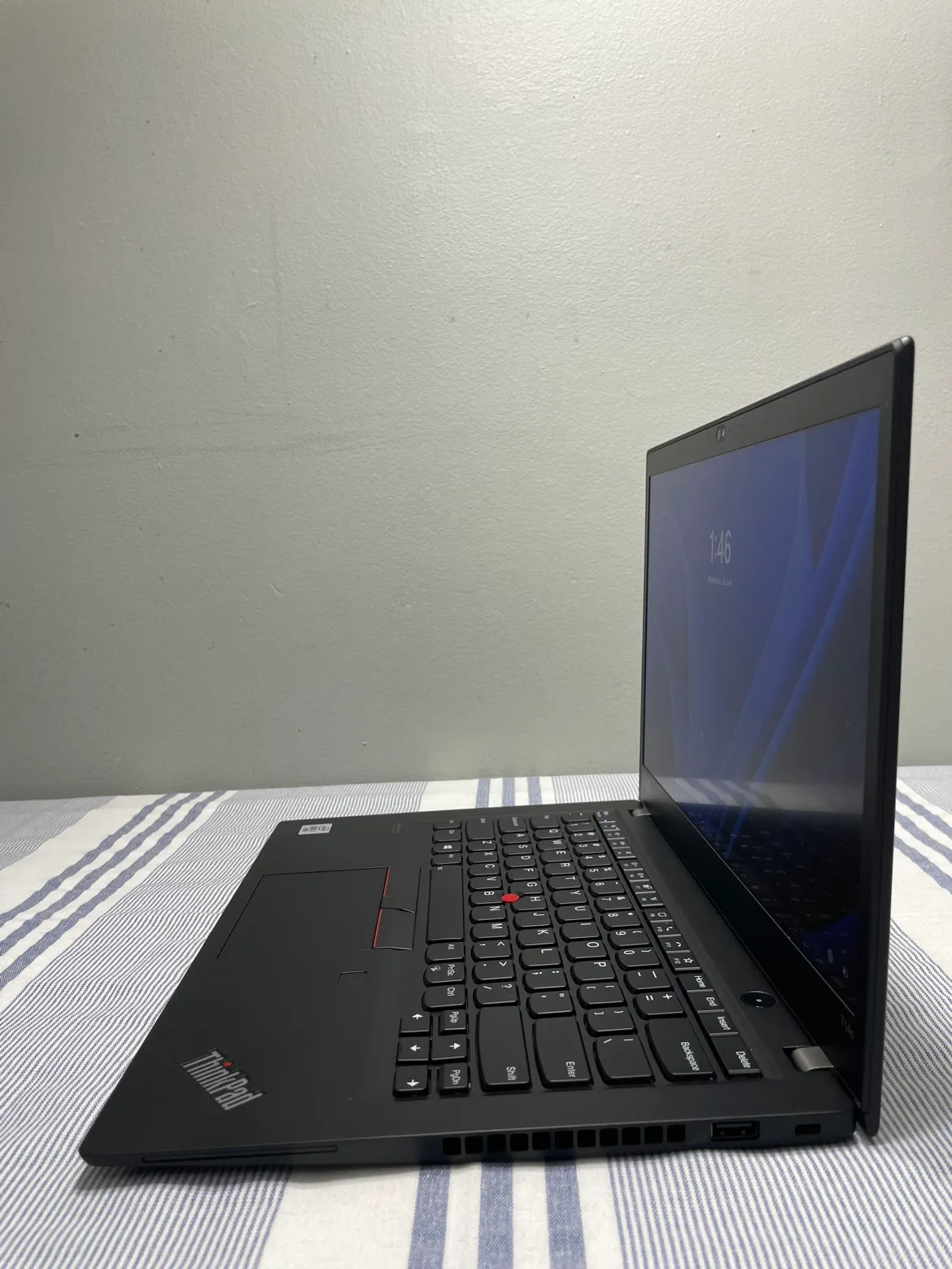 Lenovo T14s Laptop - i7 - 16GB RAM image indicator(5)