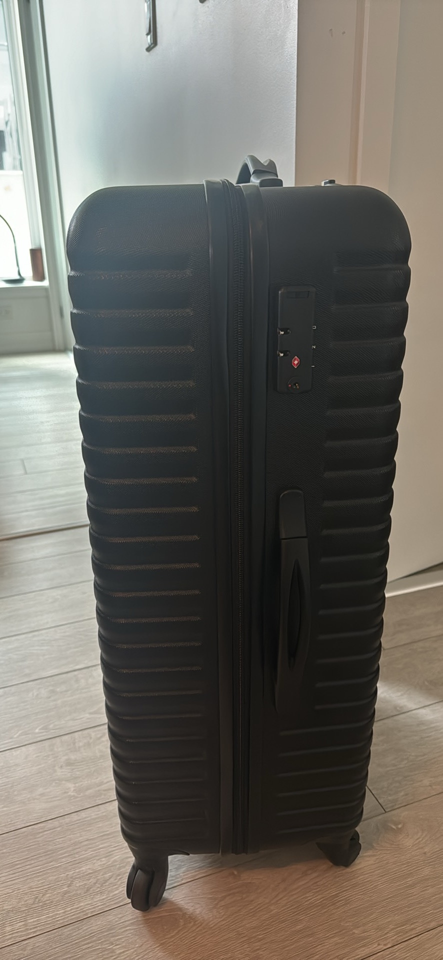 Luggage - photo 3