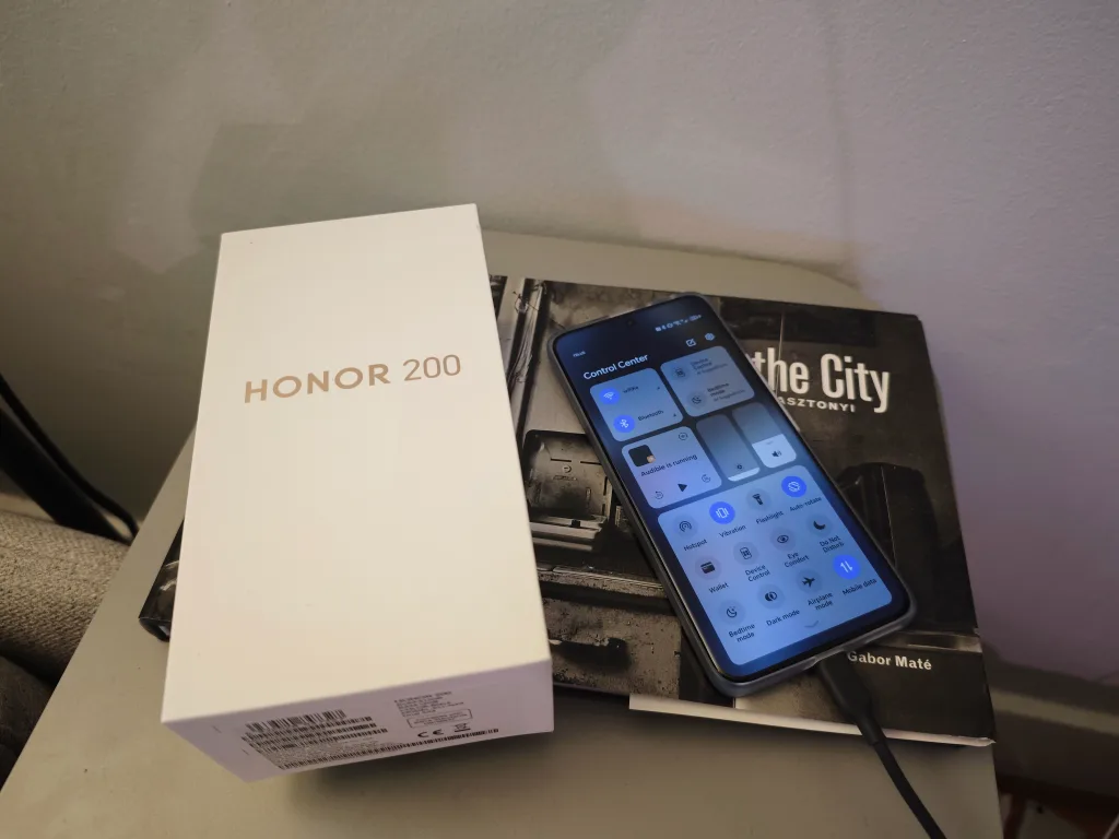 HONOR 200 Smartphone SD7g3/12GB/512GB/Dual SIM/Unlocked image indicator(3)