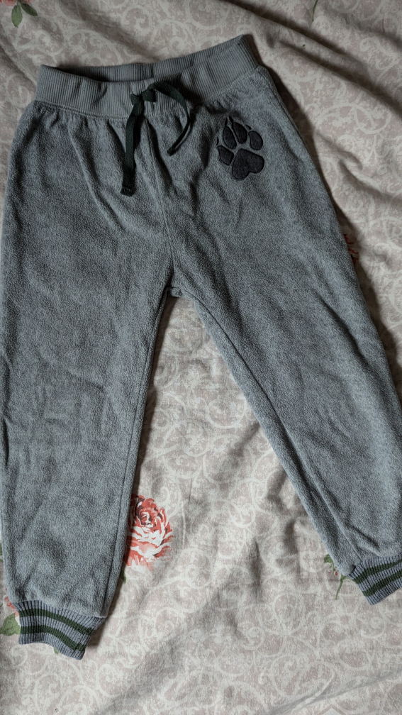 4T pants boys *Still available*