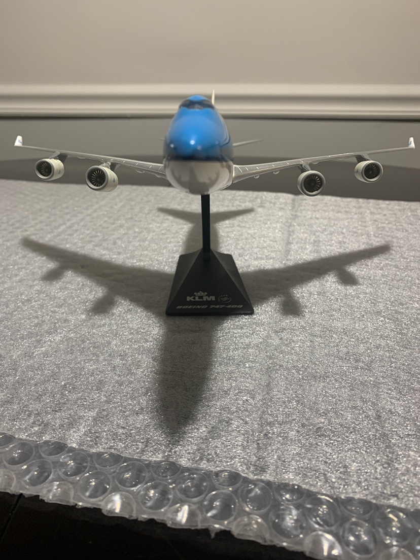 KLM Boeing 747-400 Model Airplane - photo 2