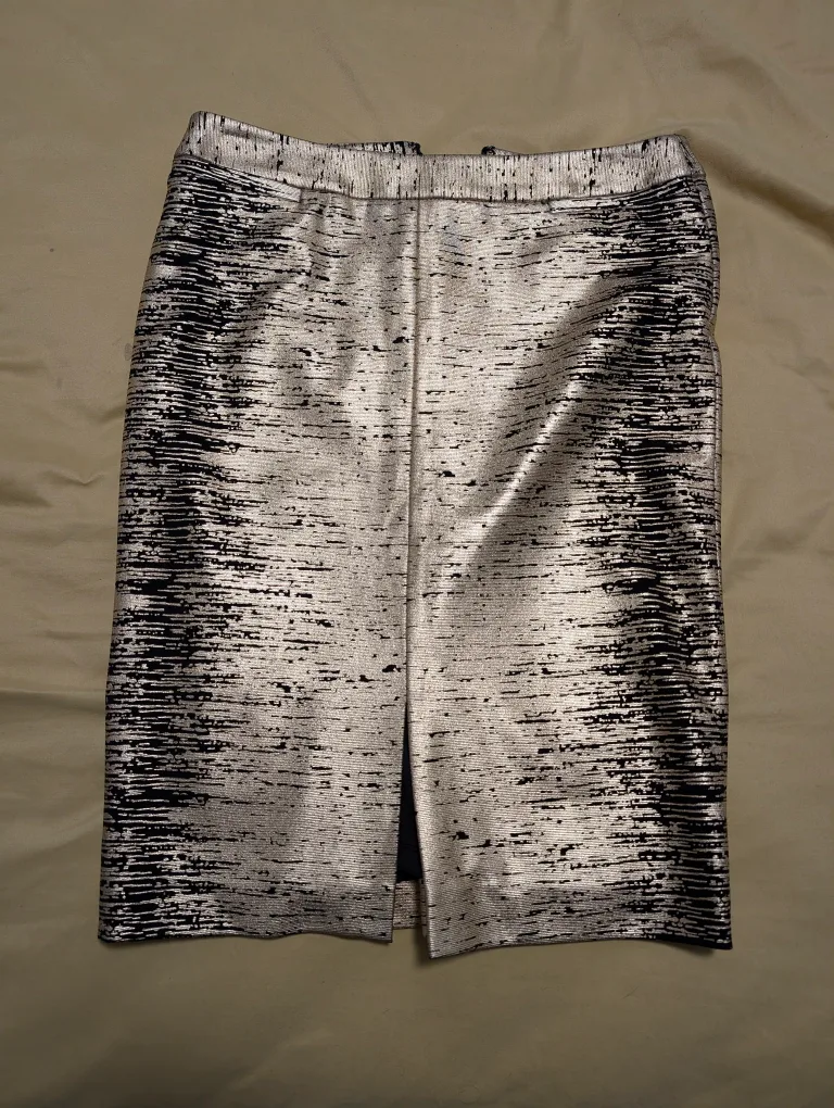 Isaac Mizrahi Gold Metallic Skirt Sz 6 thumbnail