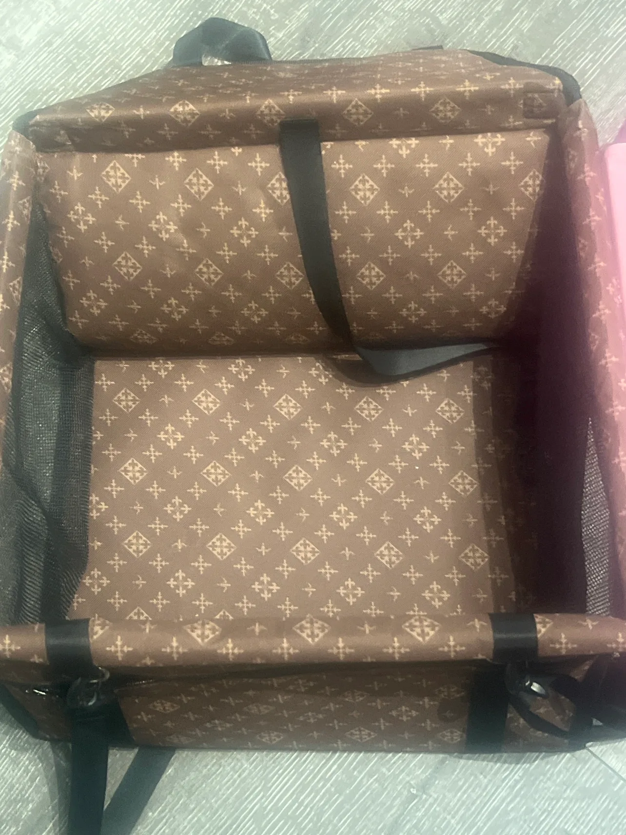 Pet Carrier image indicator(2)