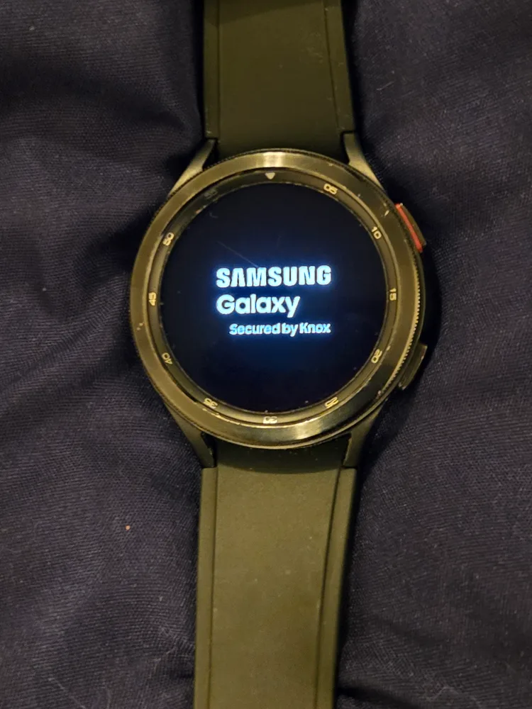 Samsung Galaxy Watch 4 Classic image indicator(3)