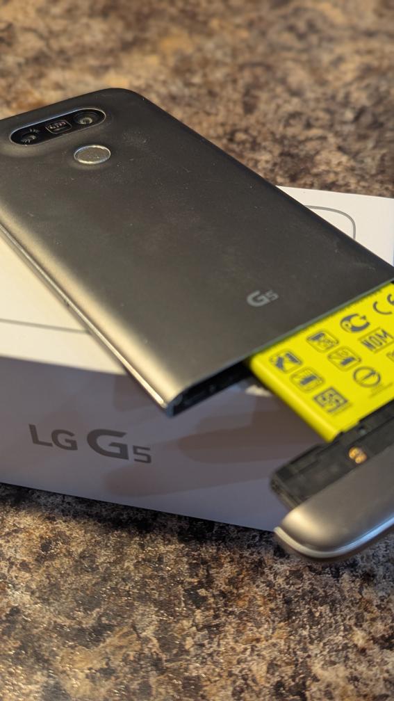 LG G5 - photo 3